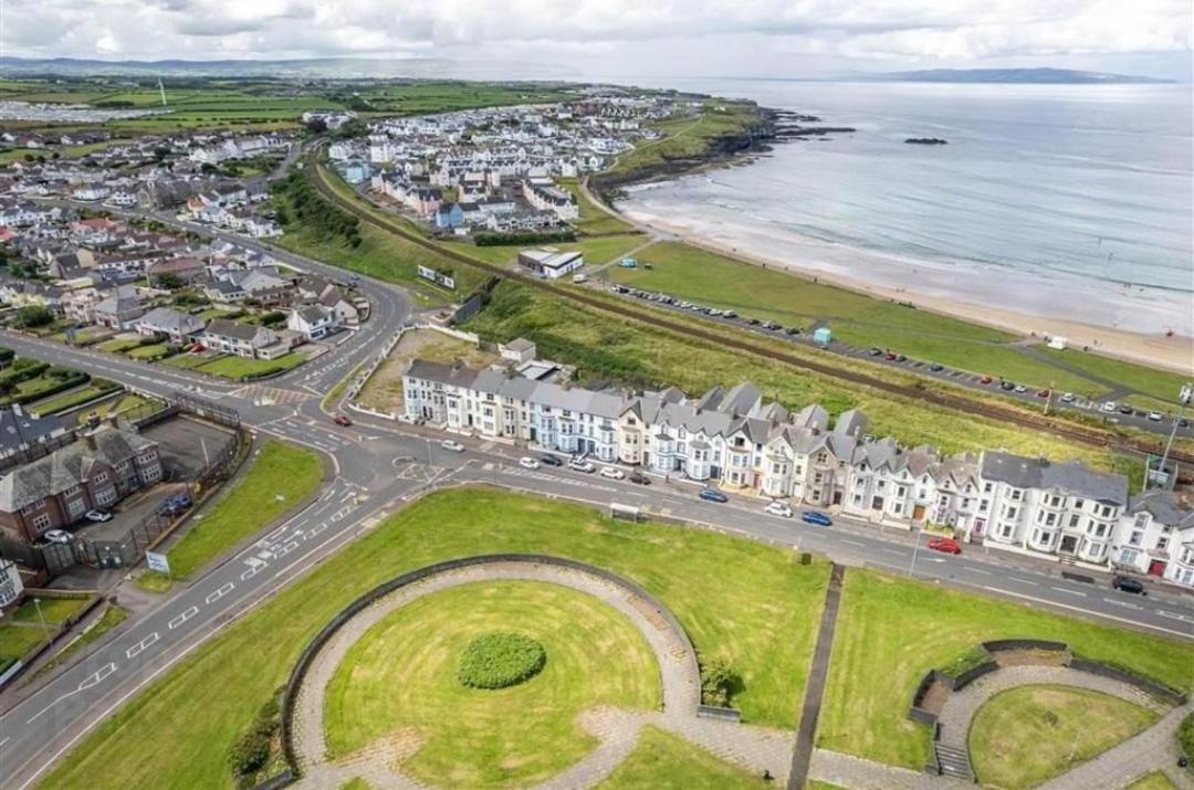 1 West Beach - Dog Friendly - Portrush By The Sea ภายนอก รูปภาพ