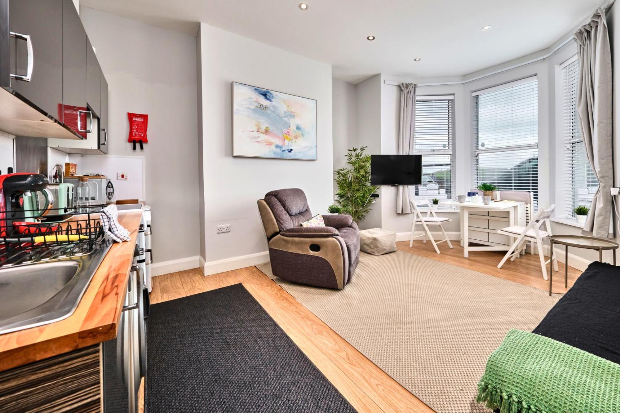 1 West Beach - Dog Friendly - Portrush By The Sea ภายนอก รูปภาพ