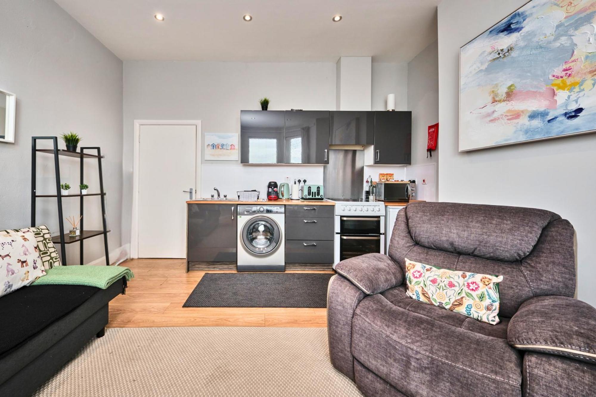 1 West Beach - Dog Friendly - Portrush By The Sea ภายนอก รูปภาพ